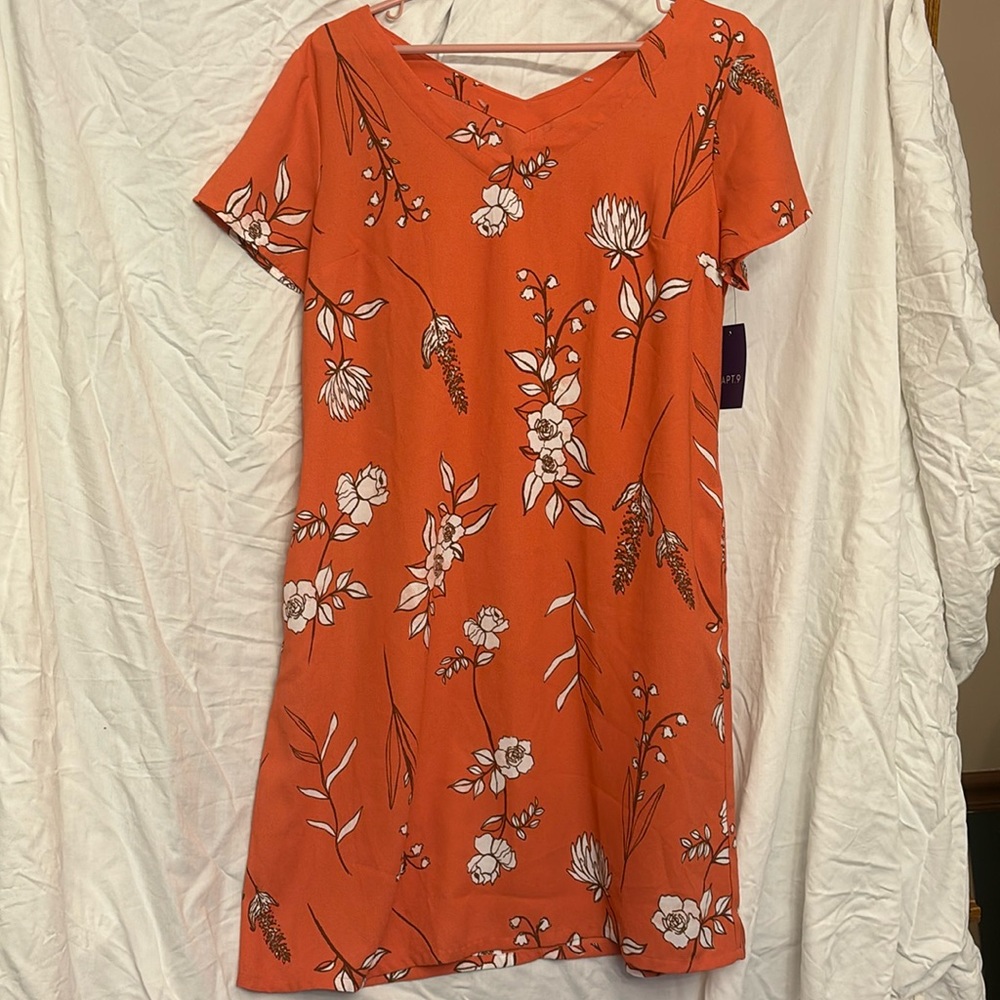 Floral print tshirt dress with pockets